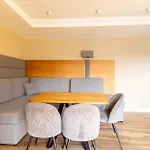 Meridian Luxury By Grand